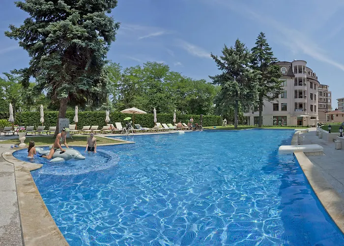 Purple Star 3* Saints Constantine and Helena